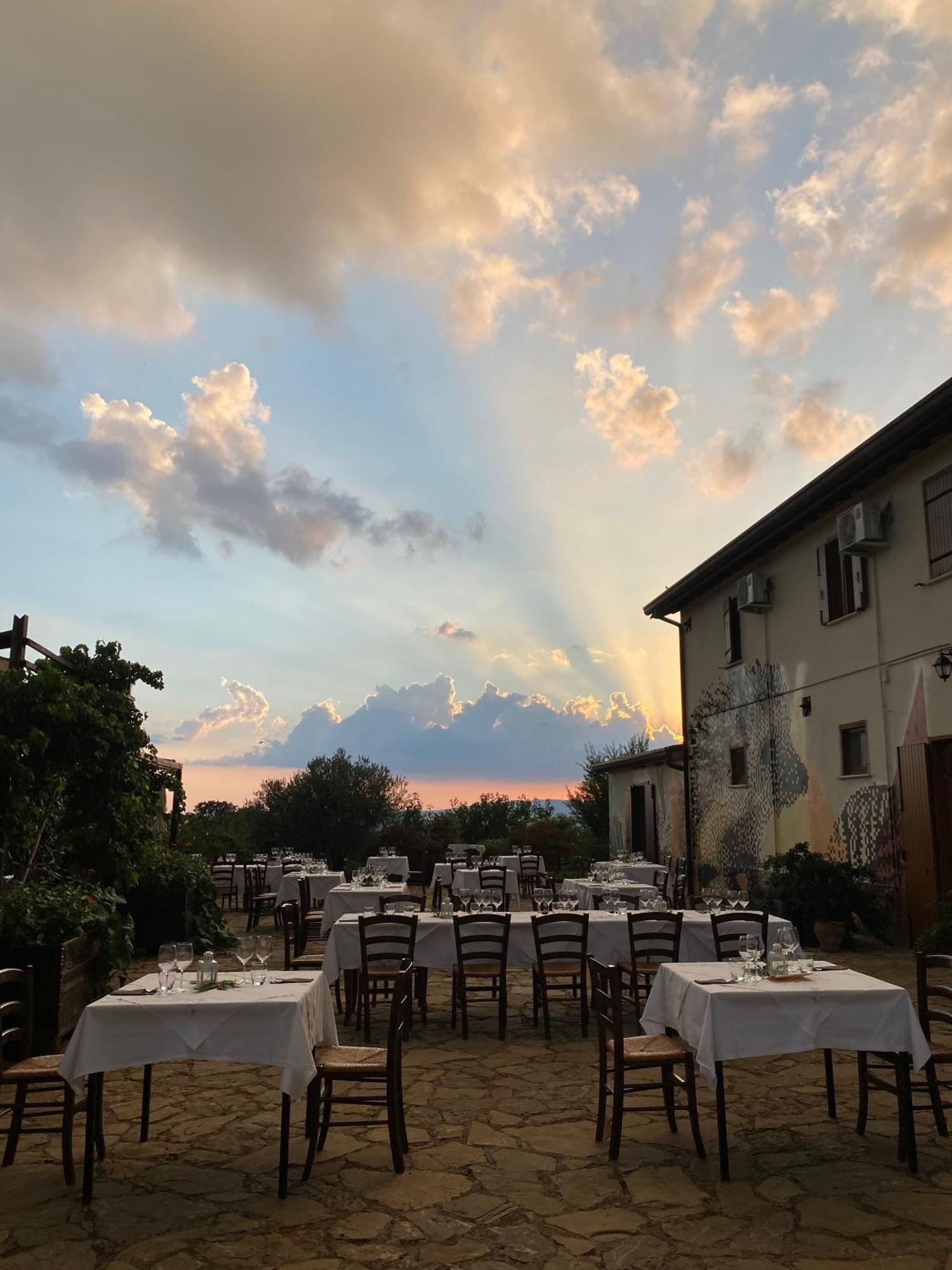 Agriturismo Il Riccio Монтиккьо Экстерьер фото
