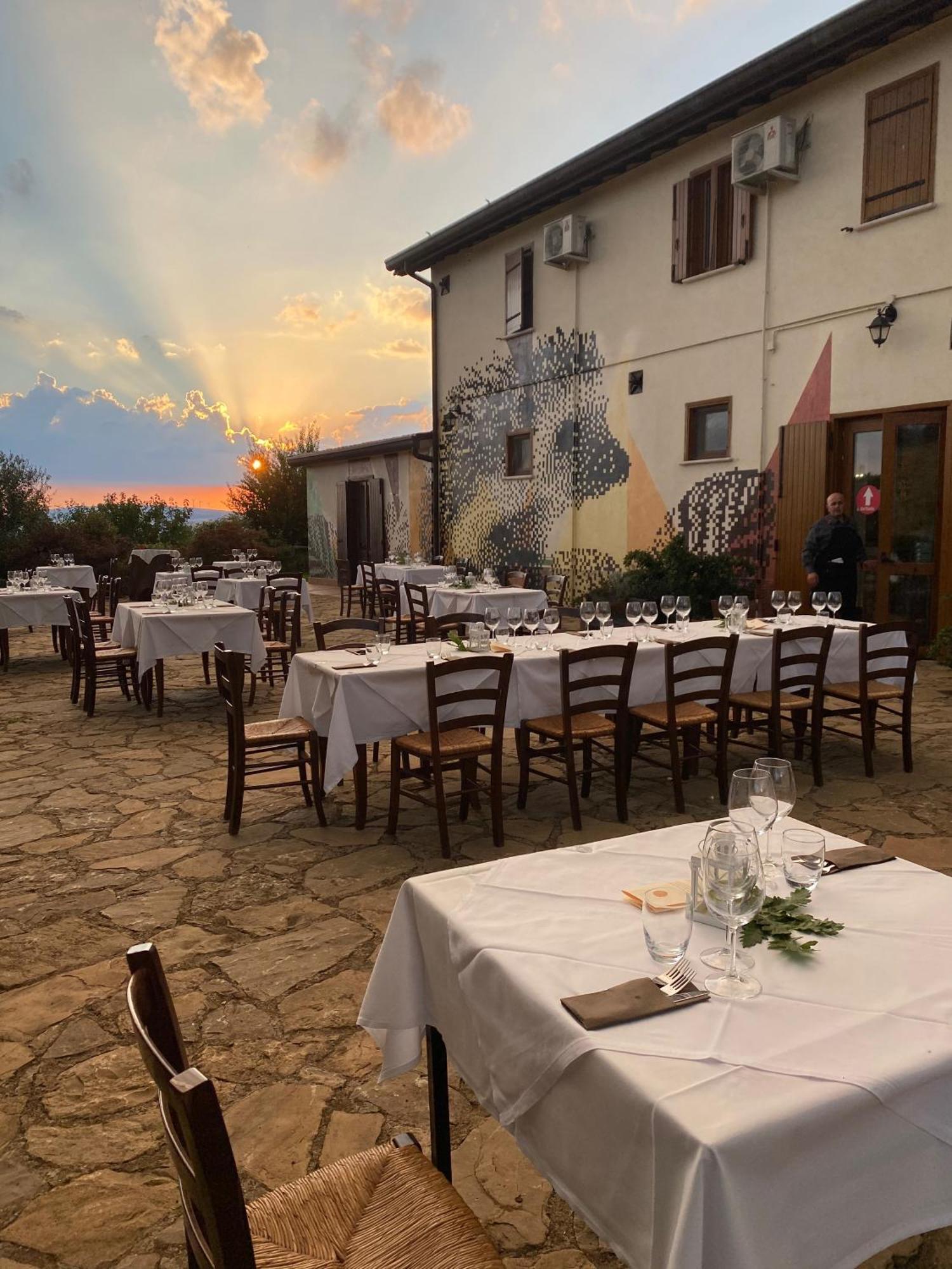Agriturismo Il Riccio Монтиккьо Экстерьер фото