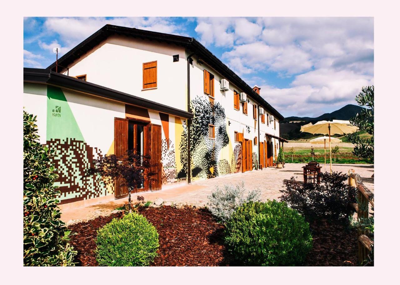 Agriturismo Il Riccio Монтиккьо Экстерьер фото
