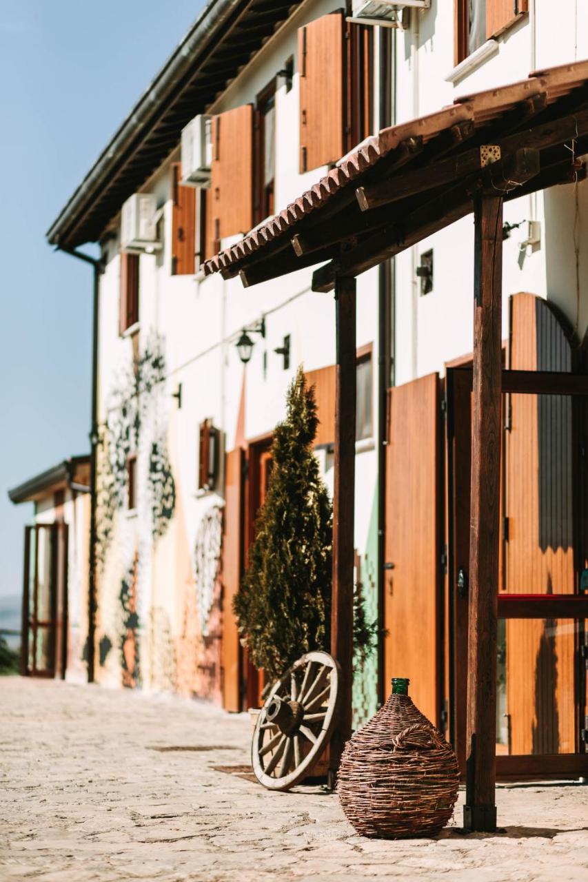 Agriturismo Il Riccio Монтиккьо Экстерьер фото